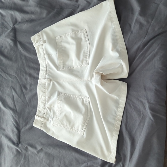 Puma Women's Cream Golf Shorts - Picture 3 of 7